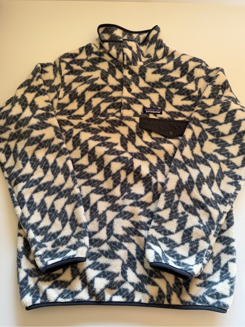 Patagonia Men’s Cream & Charcoal Patterned Synchilla Pullover